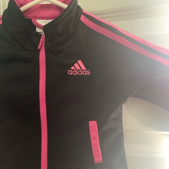 Adidas Vest pink/black size 9months - Picture 2 of 5